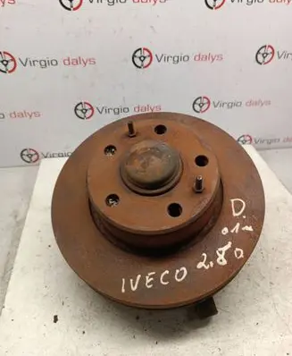 Iveco Daily 30.8 - 9 Front wheel hub