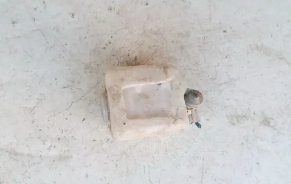Mazda 626 Windshield washer fluid reservoir/tank 860141133
