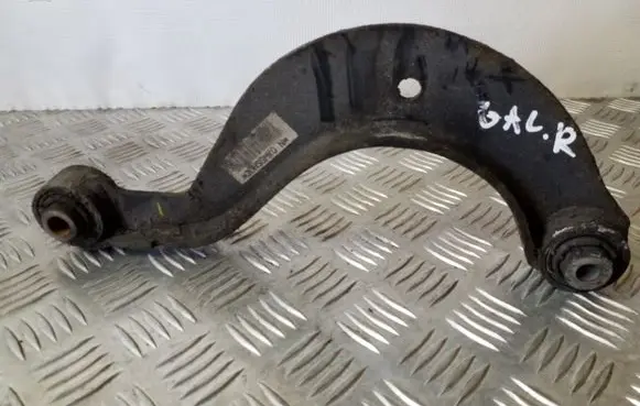 Rear control arm