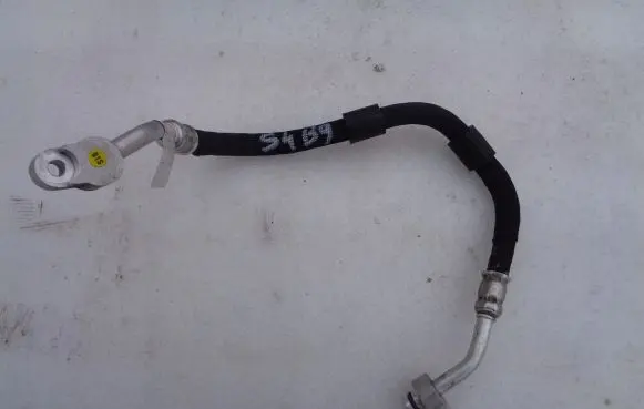 Audi A4 S4 B9 Air conditioning (A/C) pipe/hose 8412503256