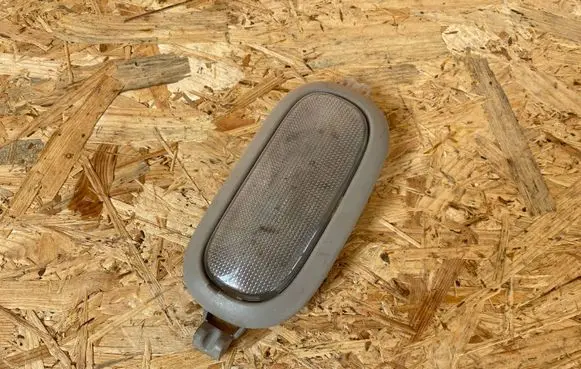 Chrysler Sebring (ST-22 - JR) Rear seat light 5JG55TRMAB 5JG55TRM