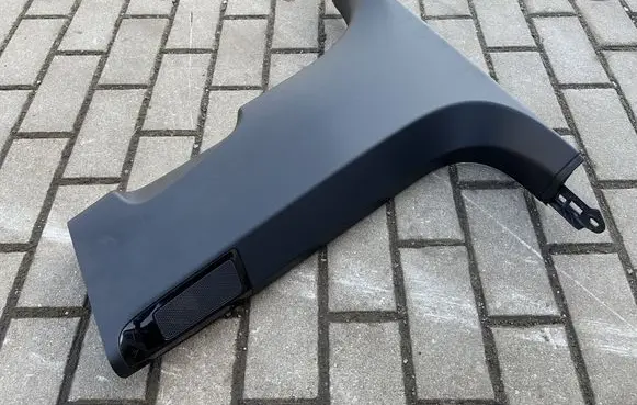 (B) pillar trim (bottom)