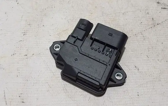 Mercedes-Benz GLE W167 Glow plug pre-heat relay A6549009900
