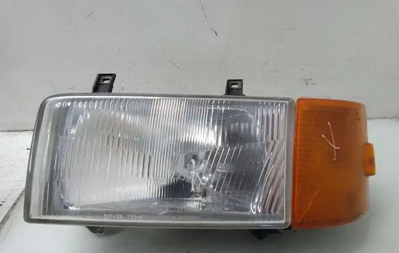 Volkswagen Transporter - Caravelle T4 Headlight/headlamp 7R0144437