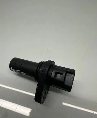 Mitsubishi Lancer Evolution Crankshaft position sensor 1865A126 J5T31972