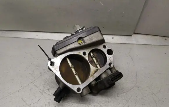 Audi A8 S8 D2 4D Throttle valve 0280120431