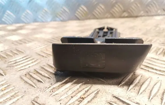 Mercedes-Benz S W220 Hand brake release handle 2204270312