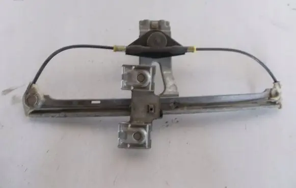 Volkswagen Golf III Rear door manual window regulator 