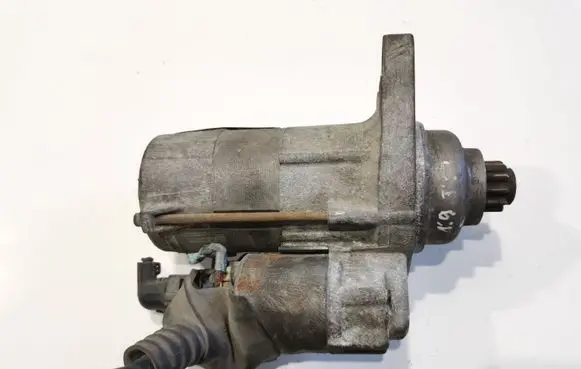 Volkswagen Caddy Starter motor 022911023H