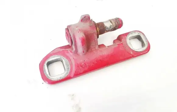 Volvo C70 Front door upper hinge