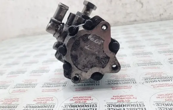 Audi A6 S6 C5 4B Power steering pump 4B0145155R