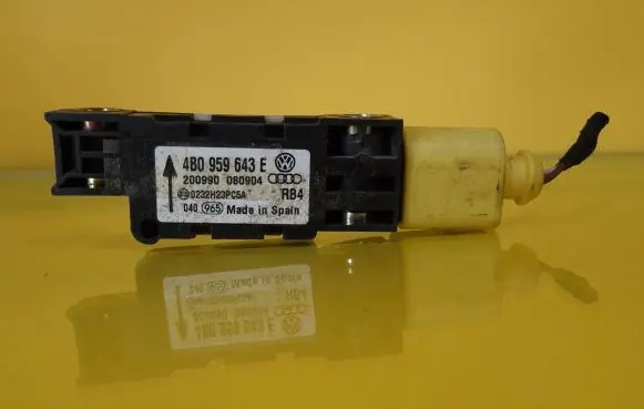 Audi A6 S6 C5 4B Airbag deployment crash/impact sensor 4B0959643E
