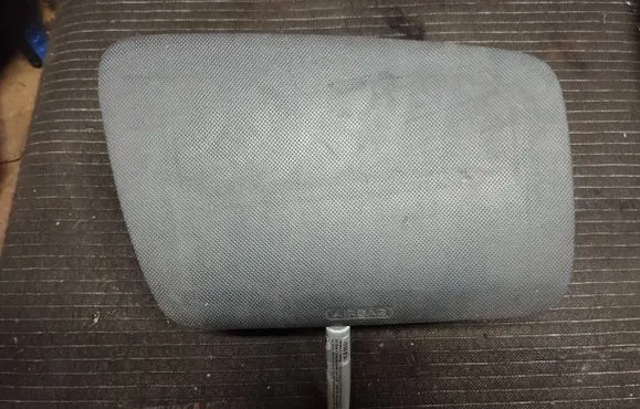 Peugeot 107 Passenger airbag 5BDAGF