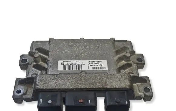Renault Twingo II Engine control unit/module 8201076690