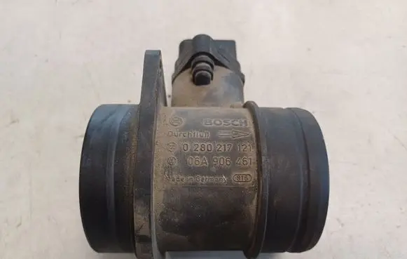 Seat Ibiza III (6L) Mass air flow meter 06A906461 0280217121