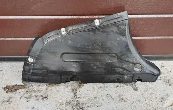 BMW 4 F36 Gran coupe Engine splash shield/under tray 15677210