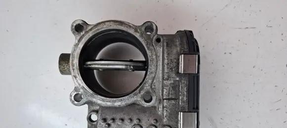 Volvo XC60 Throttle valve 31216665