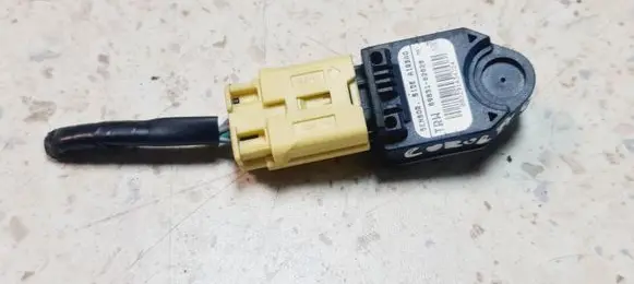 Toyota Corolla E120 E130 Airbag deployment crash/impact sensor 8983102020