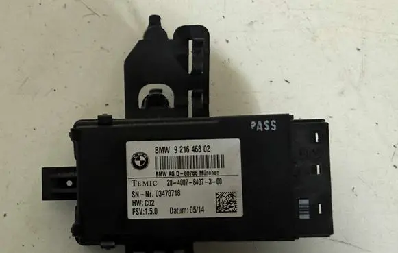 BMW 3 F30 F35 F31 Seat heating relay 9216468 03478718 2840078407300
