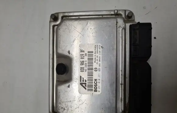 Ford Galaxy Engine control unit/module 038906019BF 0281010221