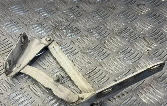 Mercedes-Benz Sprinter W901 W902 W903 W904 Engine bonnet/hood hinges 9067500121 0003
