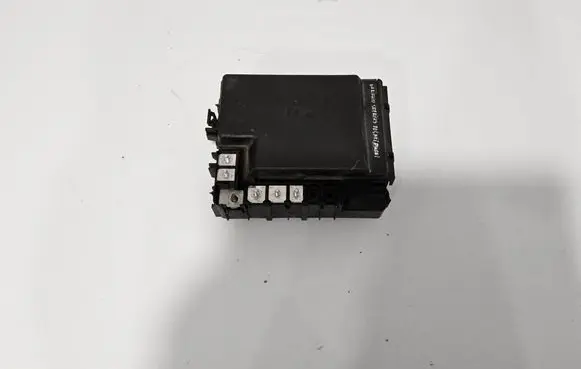 Ford F150 Fuse module ML3T-14D068-RE ML3T14D068RE ML3T14D068