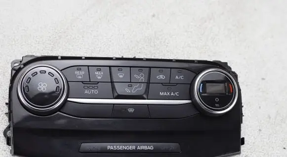 Ford Puma Climate control unit GN1518C612BL