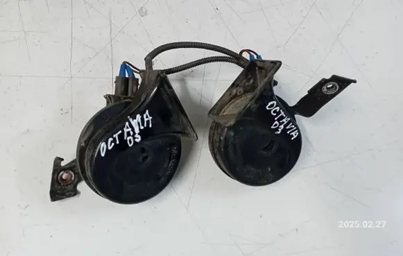 Skoda Octavia Mk1 (1U) Horn signal 009218