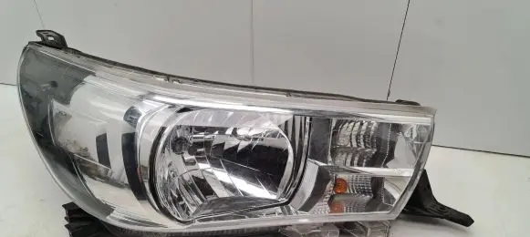 Toyota Hilux (AN120, AN130) Headlight/headlamp 811100K791