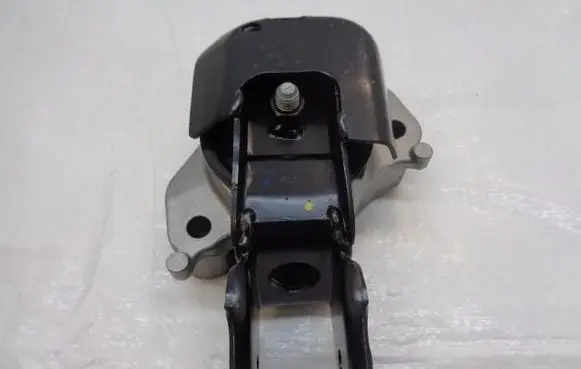 Toyota Proace Engine mount vacuum valve 9804890680