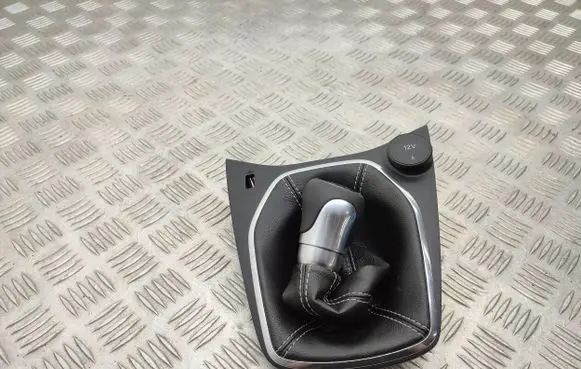 Ford Fiesta Gear lever shifter trim leather/knob 