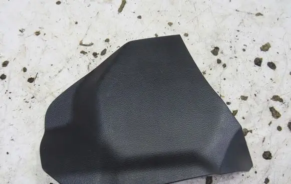 Nissan Qashqai Centre console side trim front 1111