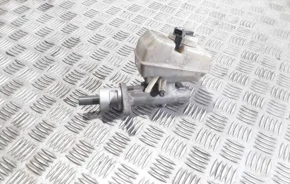 Volvo S70 V70 V70 XC Master brake cylinder 03350884441 9200439 9203845