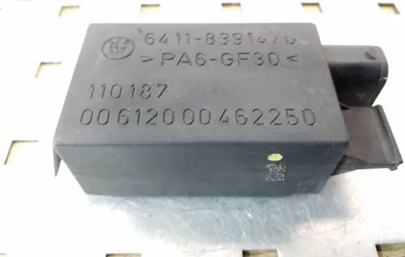 BMW 5 E39 Other control units/modules 64118391470 00612000462250