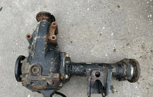 Nissan Terrano Front differential 3850008GB0