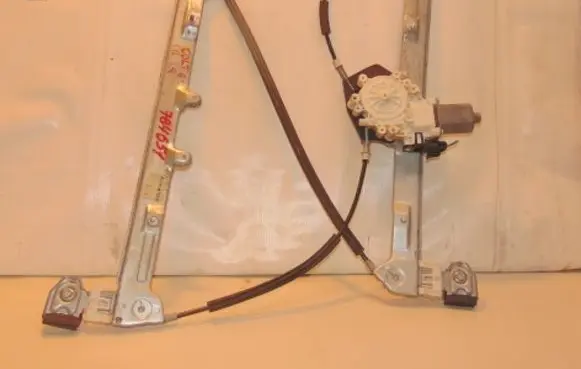 Mitsubishi Colt Front door window regulator with motor 5713A134