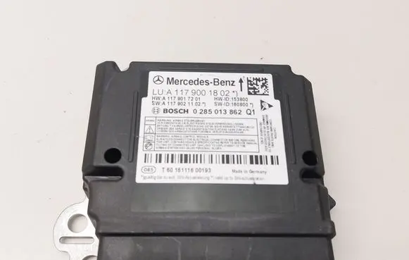 Mercedes-Benz CLA C117 X117 W117 Airbag control unit/module A1179001802