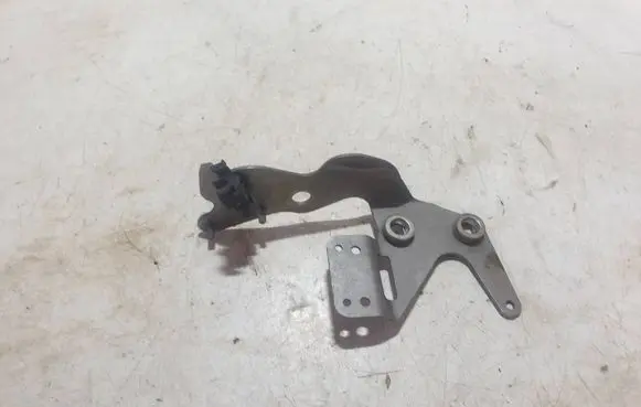 Volvo XC60 Muffler mount bracket/holder 31439562 BQ9CC
