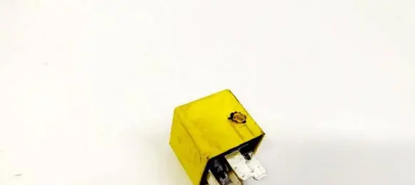 Mercedes-Benz B W245 Other relay A0025421419