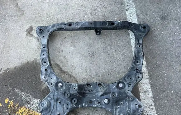 Toyota RAV 4 (XA50) Front subframe 