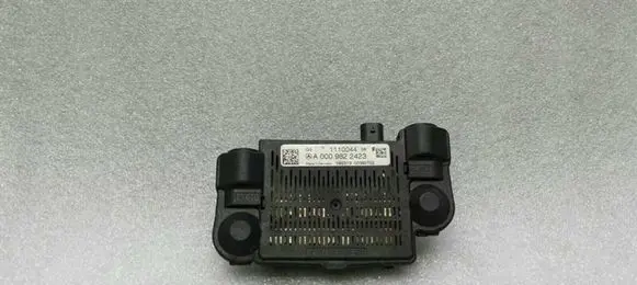Mercedes-Benz S W221 Ignition relay A0009822423
