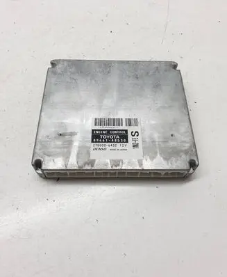 Lexus RX 330 - 350 - 400H Engine control unit/module 8966148530 2750006432
