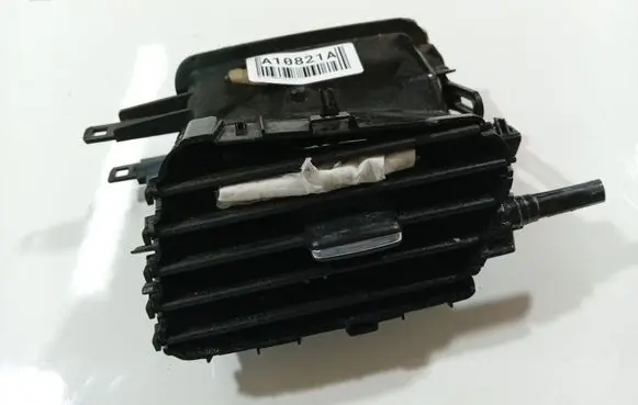 Renault Scenic III - Grand scenic III Dash center air vent grill 682600031R