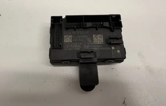 Skoda Karoq Door control unit/module 5Q4959593F