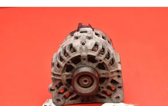 Volkswagen Cross Polo Generator/alternator 03D903025J