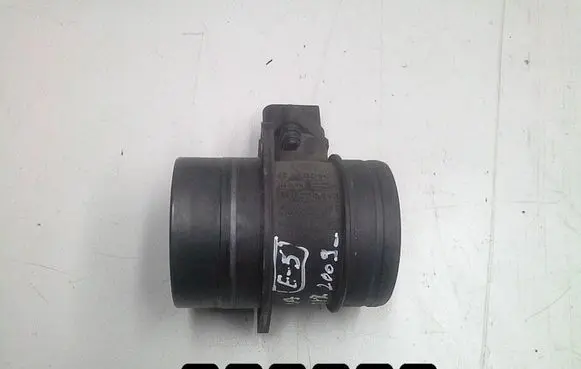 Skoda Octavia Mk2 (1Z) Mass air flow meter 0281002461