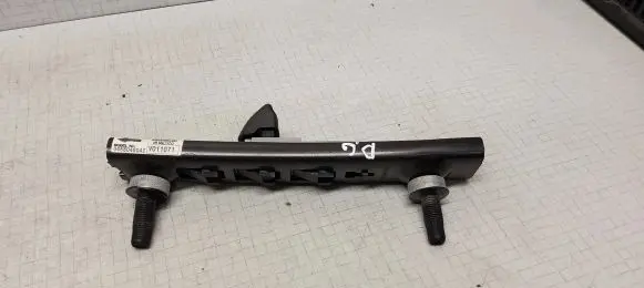 Chrysler Voyager Seat belt adjustment rail 04680460AI