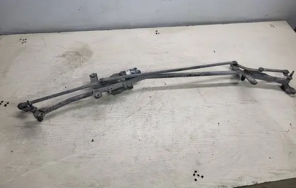 Mercedes-Benz Vito Viano W639 Front wiper linkage and motor A6398200040 404751 1176F