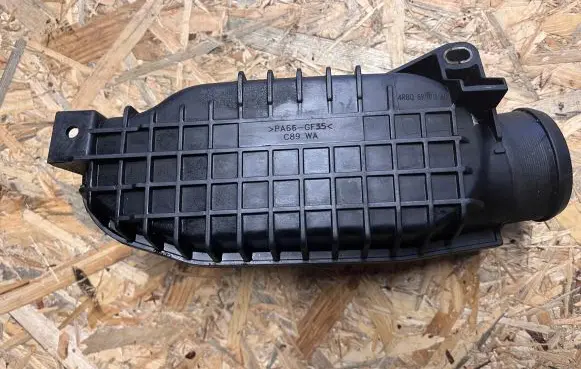Jaguar S-Type Air intake duct part 4R8Q6K770AD 4R8Q6K770