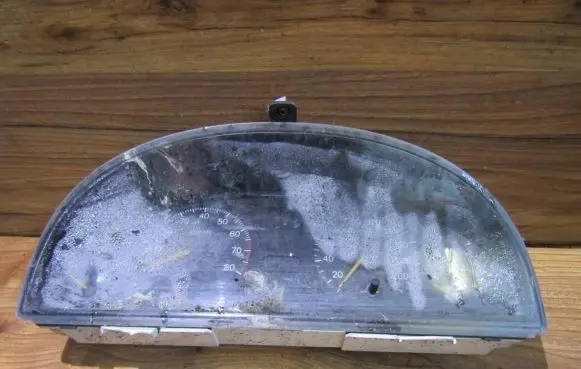 Peugeot 405 Speedometer (instrument cluster) 09030702030